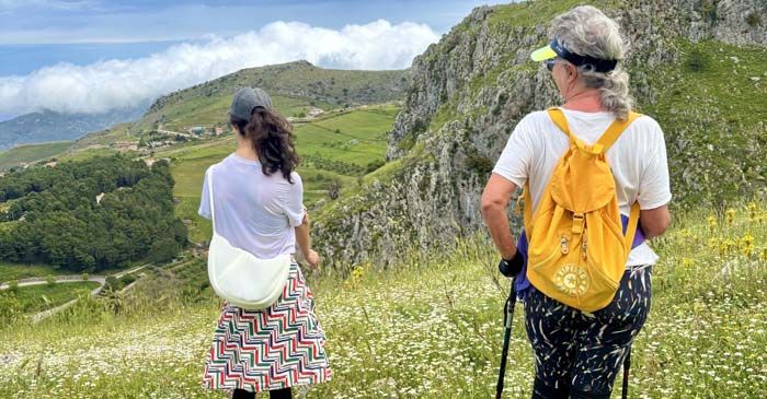 Donne in cima a Petralia Soprana
